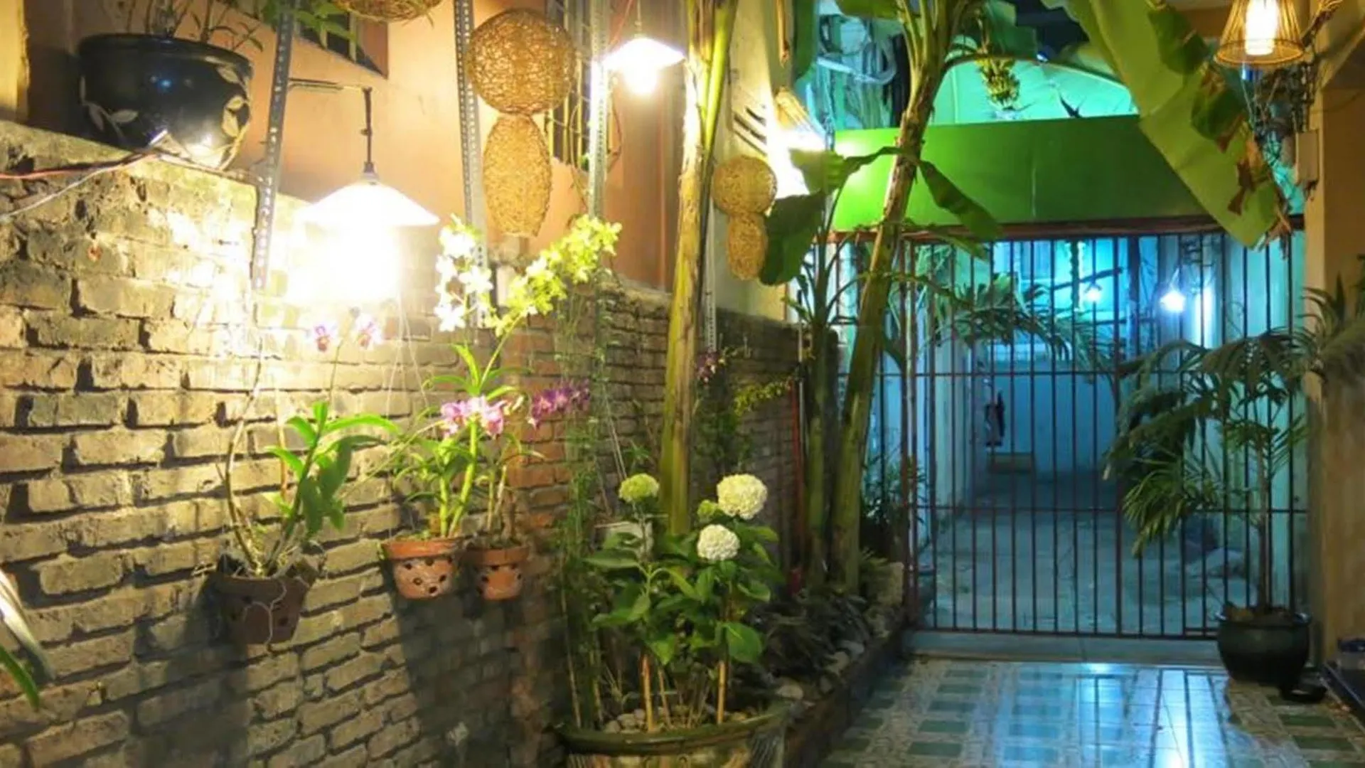Banana Leaf Hotel Ho Chi Minh City